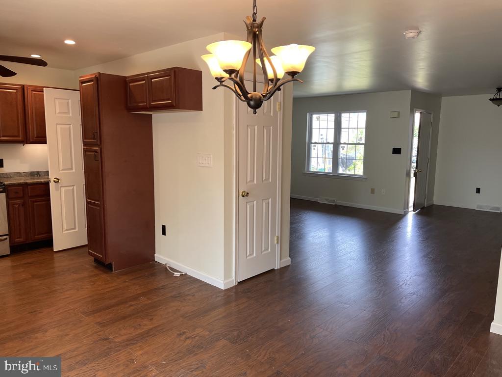 420 Groffdale Road Quarryville, PA 17566 - Photo 7 of 21 Gallery Image 7