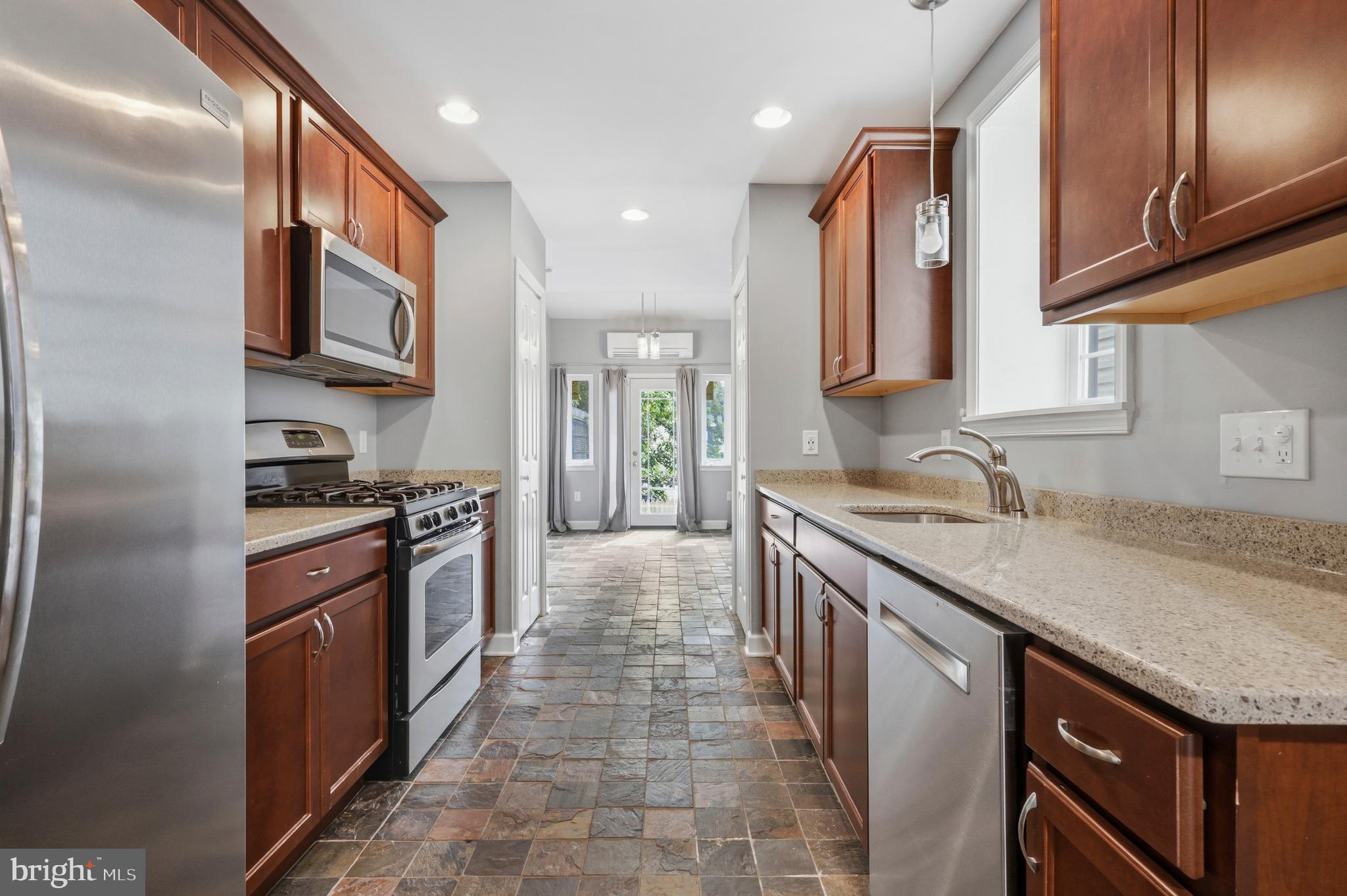 3824 Sharp Street Philadelphia, PA 19127 - Photo 9 of 27