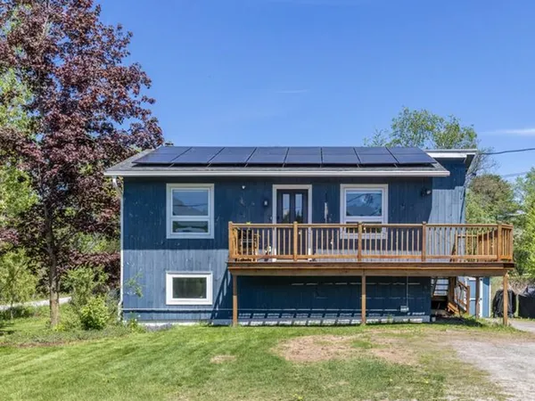 $485,000 | 913 Kneeland Flats Road, Waterbury, VT 05676