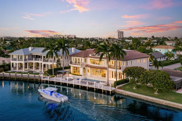 $8,495,000 | 3201 Northeast 27th Avenue, Lighthouse Point, FL 33064