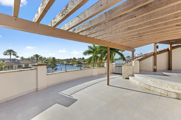 $8,495,000 | 3201 Northeast 27th Avenue, Lighthouse Point, FL 33064