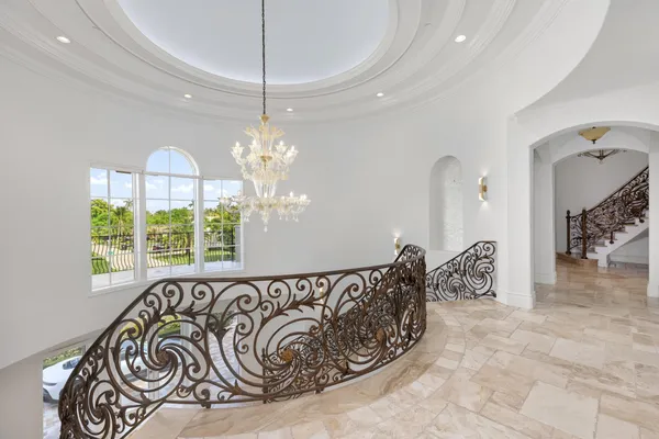 $8,495,000 | 3201 Northeast 27th Avenue, Lighthouse Point, FL 33064