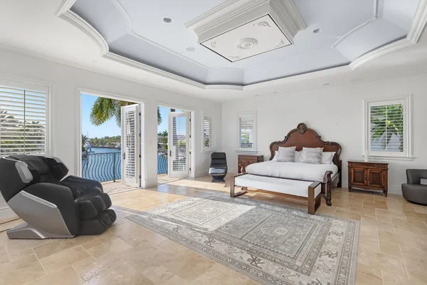 $8,495,000 | 3201 Northeast 27th Avenue, Lighthouse Point, FL 33064
