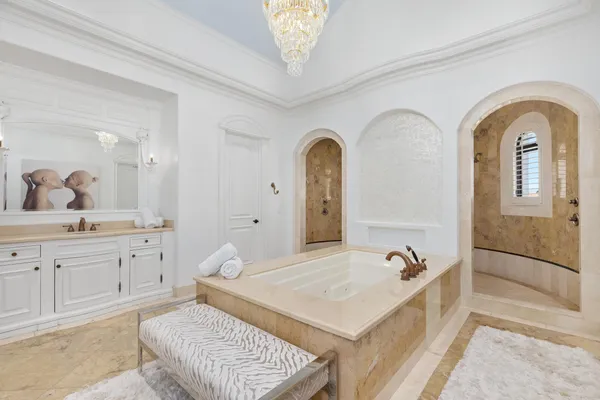 $8,495,000 | 3201 Northeast 27th Avenue, Lighthouse Point, FL 33064