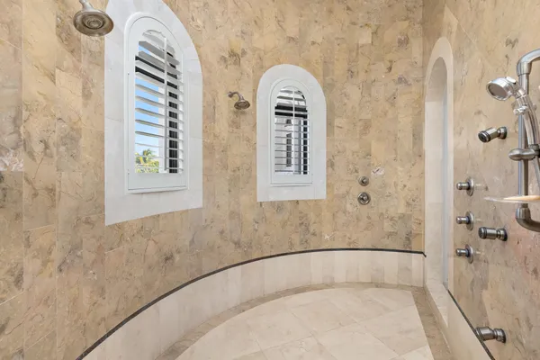 $8,495,000 | 3201 Northeast 27th Avenue, Lighthouse Point, FL 33064