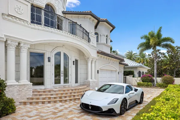 $8,495,000 | 3201 Northeast 27th Avenue, Lighthouse Point, FL 33064