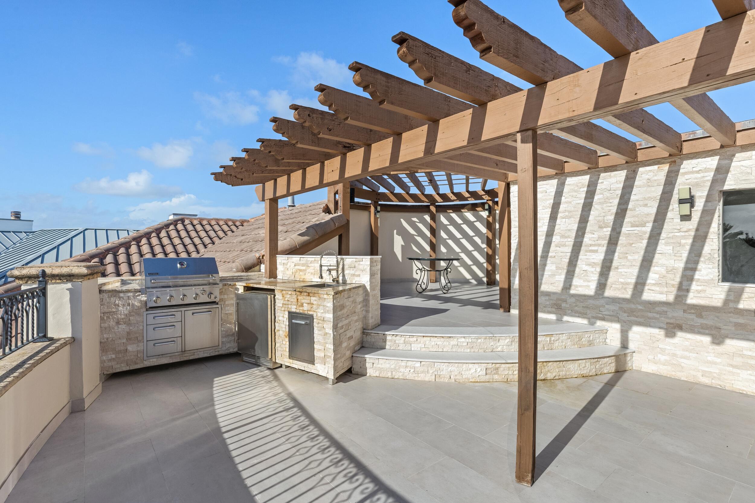 3201 Northeast 27th Avenue Lighthouse Point, FL 33064 - Photo 61 of 66 Rooftop 5