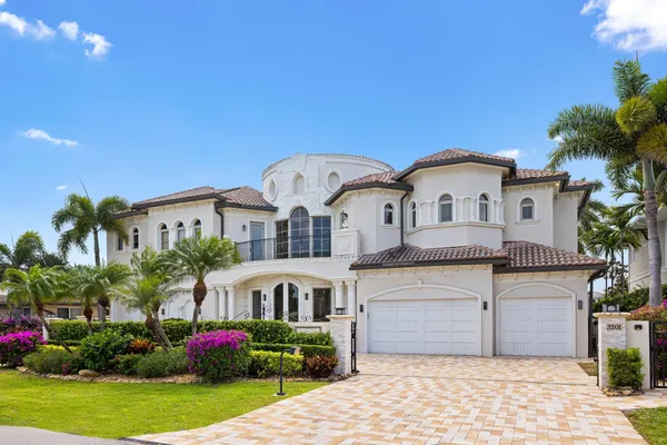 $8,495,000 | 3201 Northeast 27th Avenue, Lighthouse Point, FL 33064