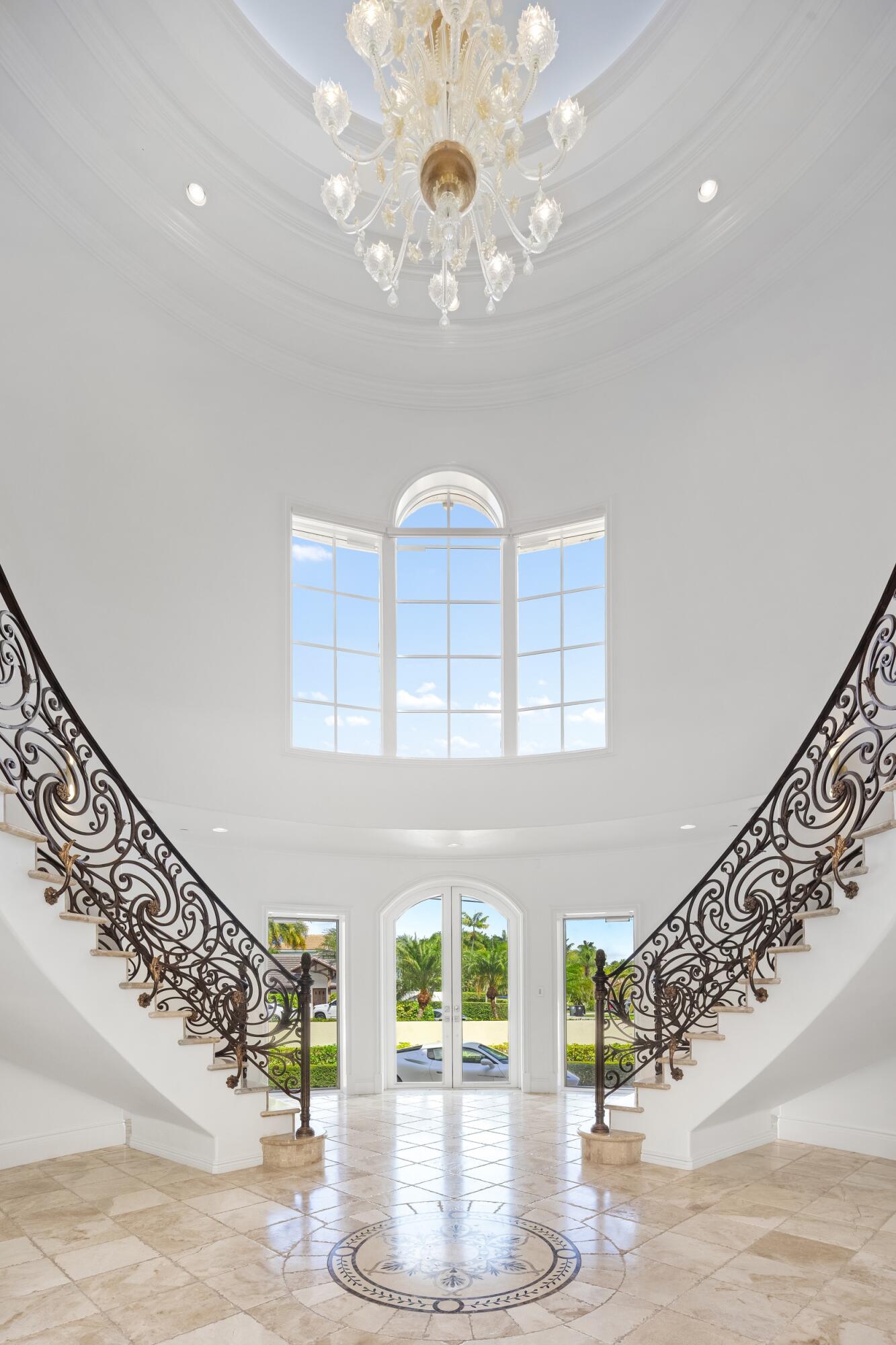 3201 Northeast 27th Avenue Lighthouse Point, FL 33064 - Photo 7 of 66 Foyer 4