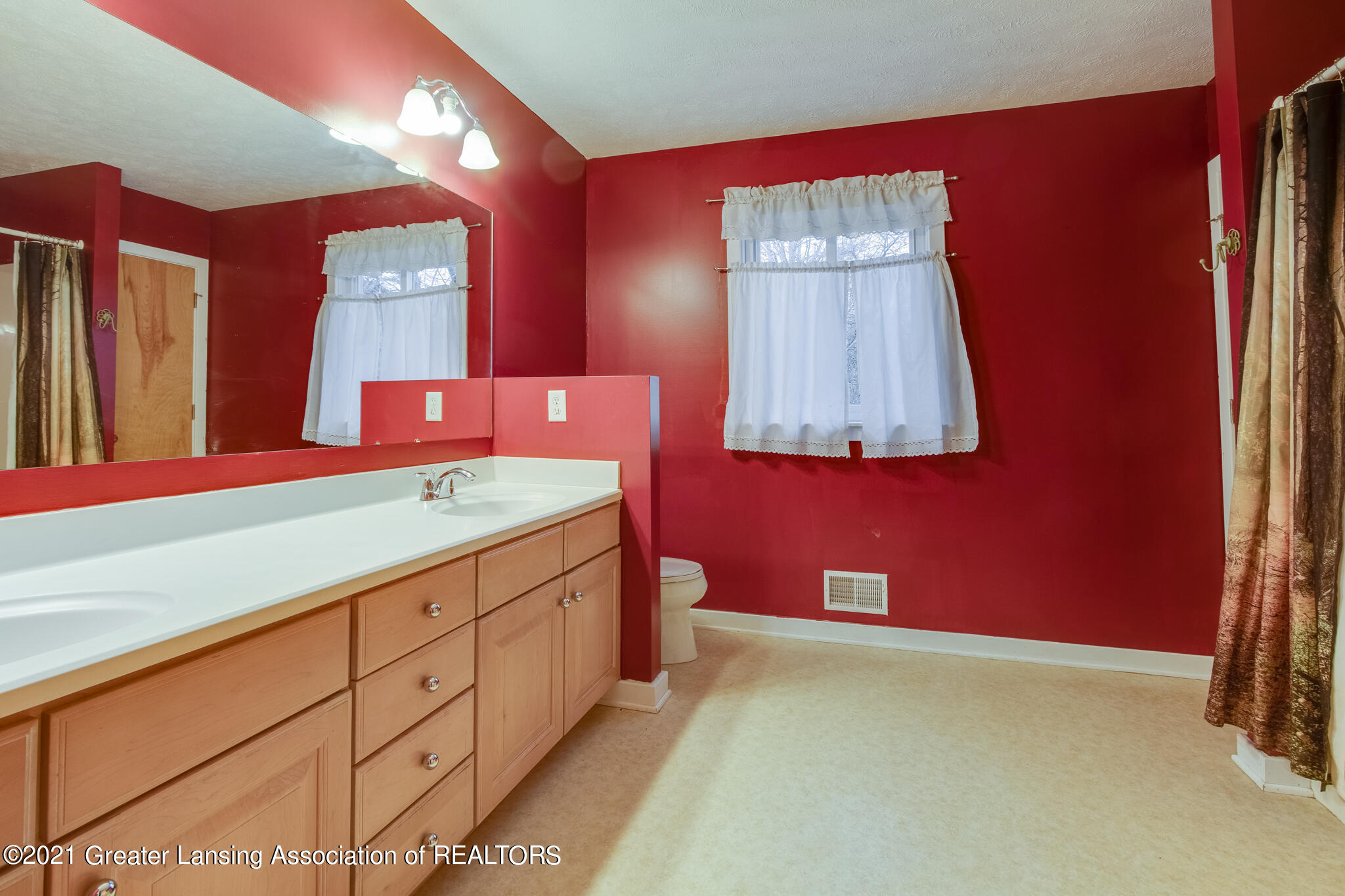 2367 Mt Hope Road Okemos, MI 48864 - Photo 10 of 33 2367_Mt_Hope_JEFF-25