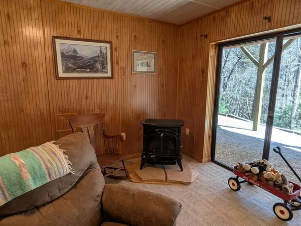$384,900 | 183 Ray-Mar Acres Drive, Murphy, NC 28906