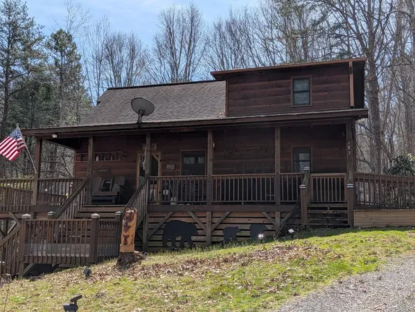 $384,900 | 183 Ray-Mar Acres Drive, Murphy, NC 28906