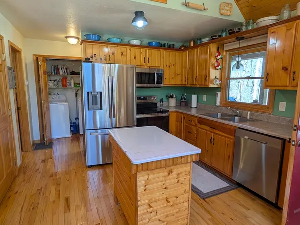 $384,900 | 183 Ray-Mar Acres Drive, Murphy, NC 28906