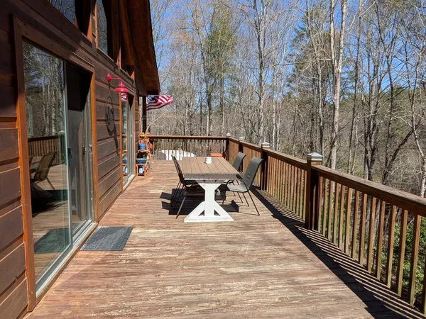 $384,900 | 183 Ray-Mar Acres Drive, Murphy, NC 28906