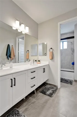 $1,300,000 | 10795 Oceano Way, Parkland, FL 33076