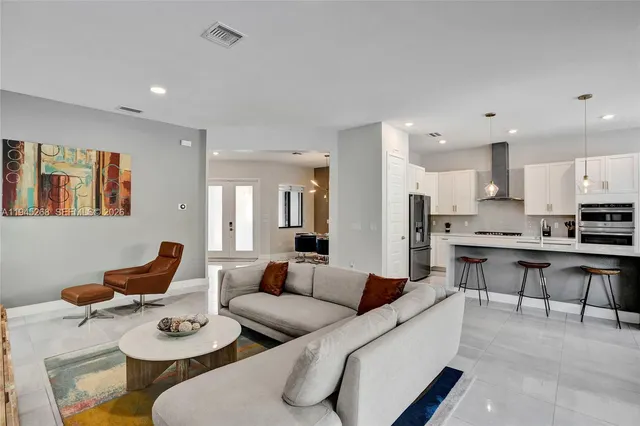 $1,300,000 | 10795 Oceano Way, Parkland, FL 33076