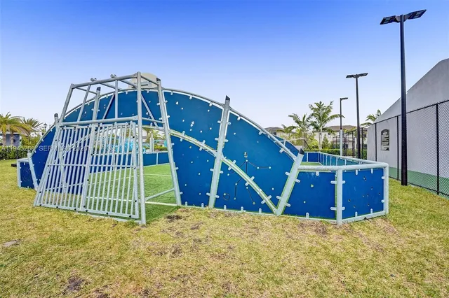 $1,300,000 | 10795 Oceano Way, Parkland, FL 33076