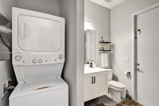 $1,300,000 | 10795 Oceano Way, Parkland, FL 33076