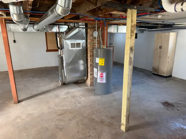 $399,000 | 721 West Michigan Street, New Buffalo, MI 49117