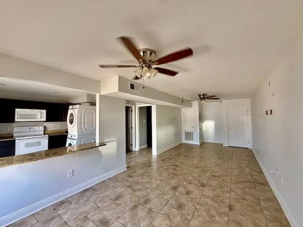 $1,000 | 7616 West Judge Perez Drive, Unit A, Arabi, LA 70032