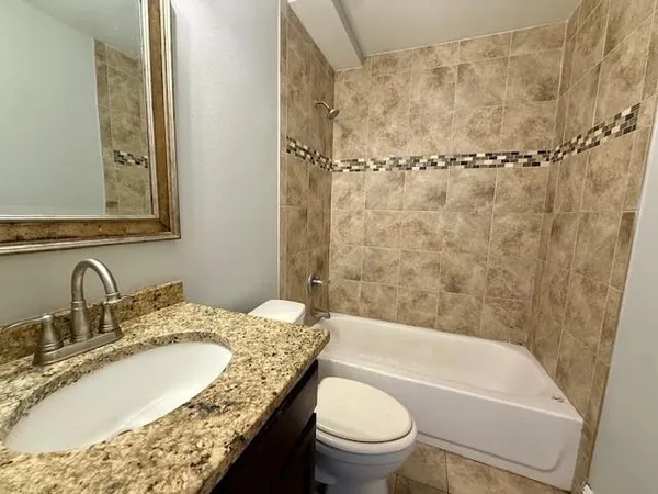 $1,000 | 7616 West Judge Perez Drive, Unit A, Arabi, LA 70032