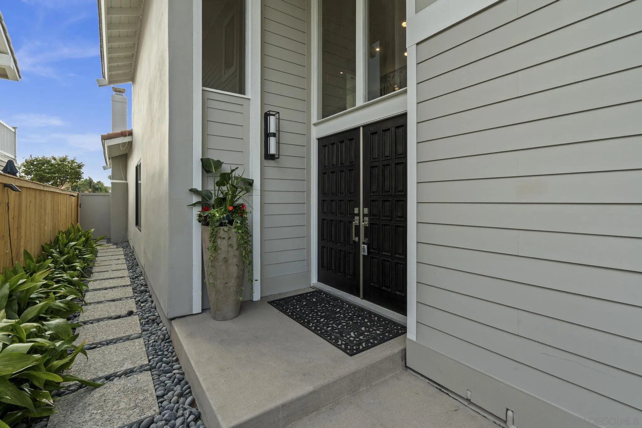 41 Blue Anchor Cay Road Coronado, CA 92118 - Photo 8 of 74