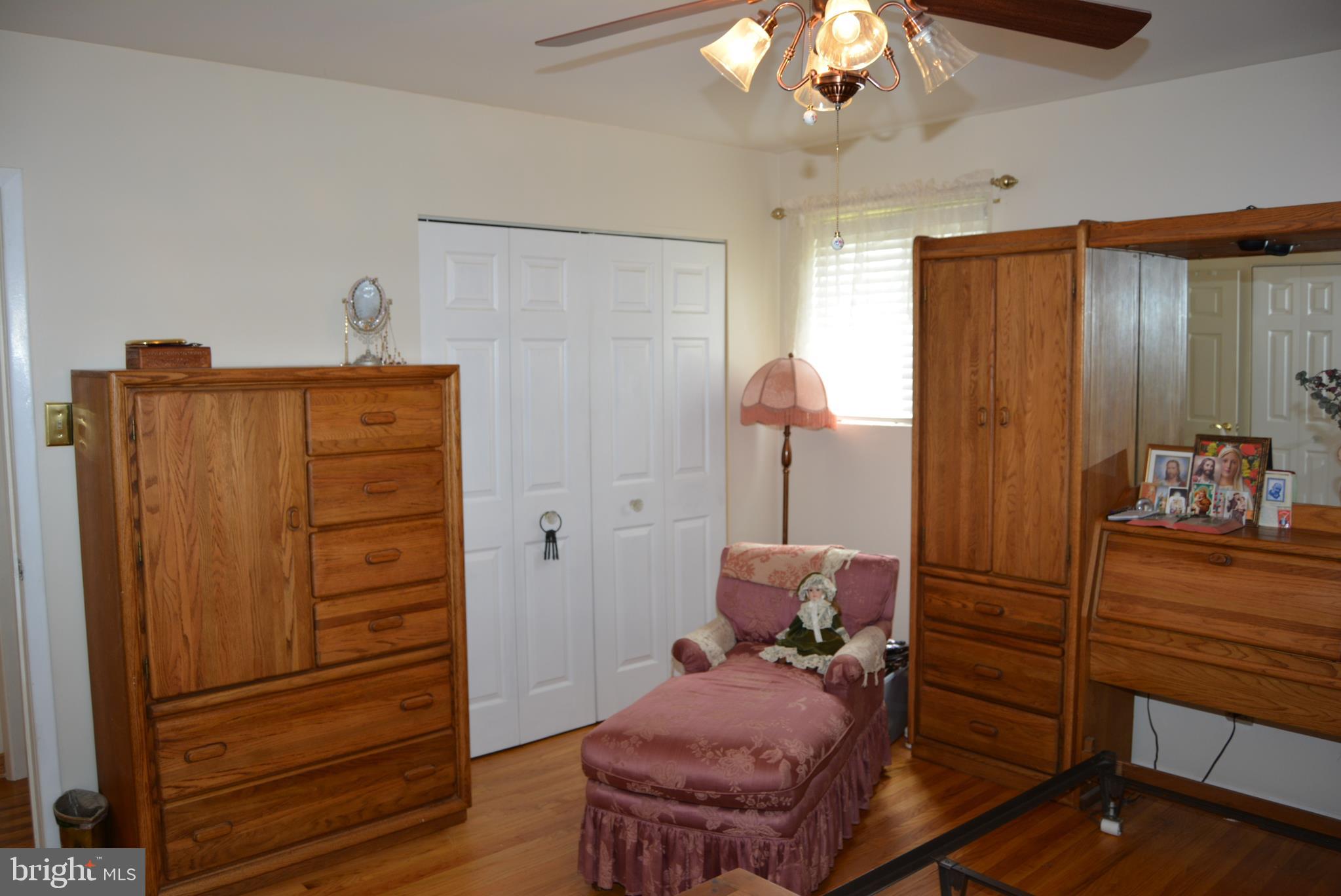 52 Linden Road Burlington, NJ 08016 - Photo 13 of 32 Master Bedroom