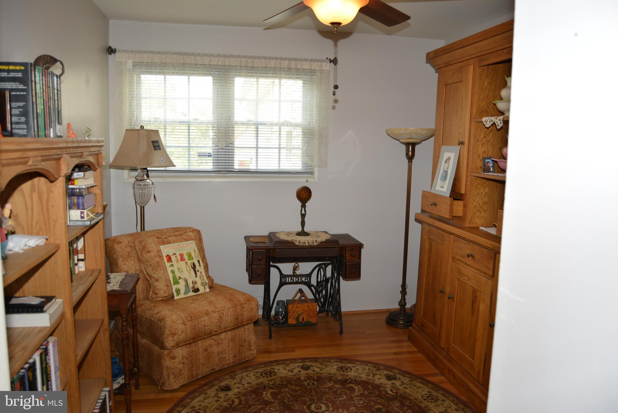 52 Linden Road Burlington, NJ 08016 - Photo 18 of 32 Bedroom 3