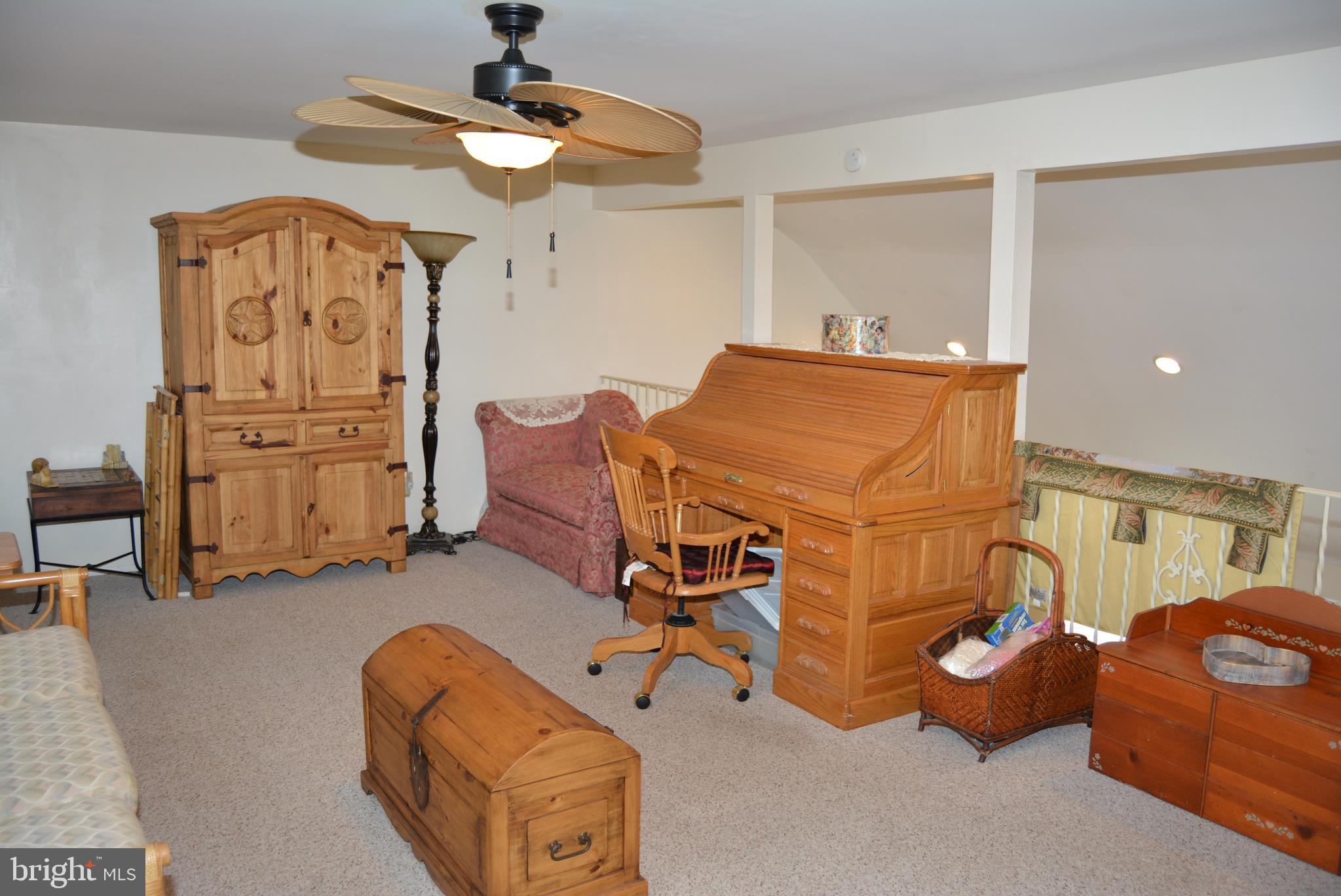 52 Linden Road Burlington, NJ 08016 - Photo 22 of 32 Loft