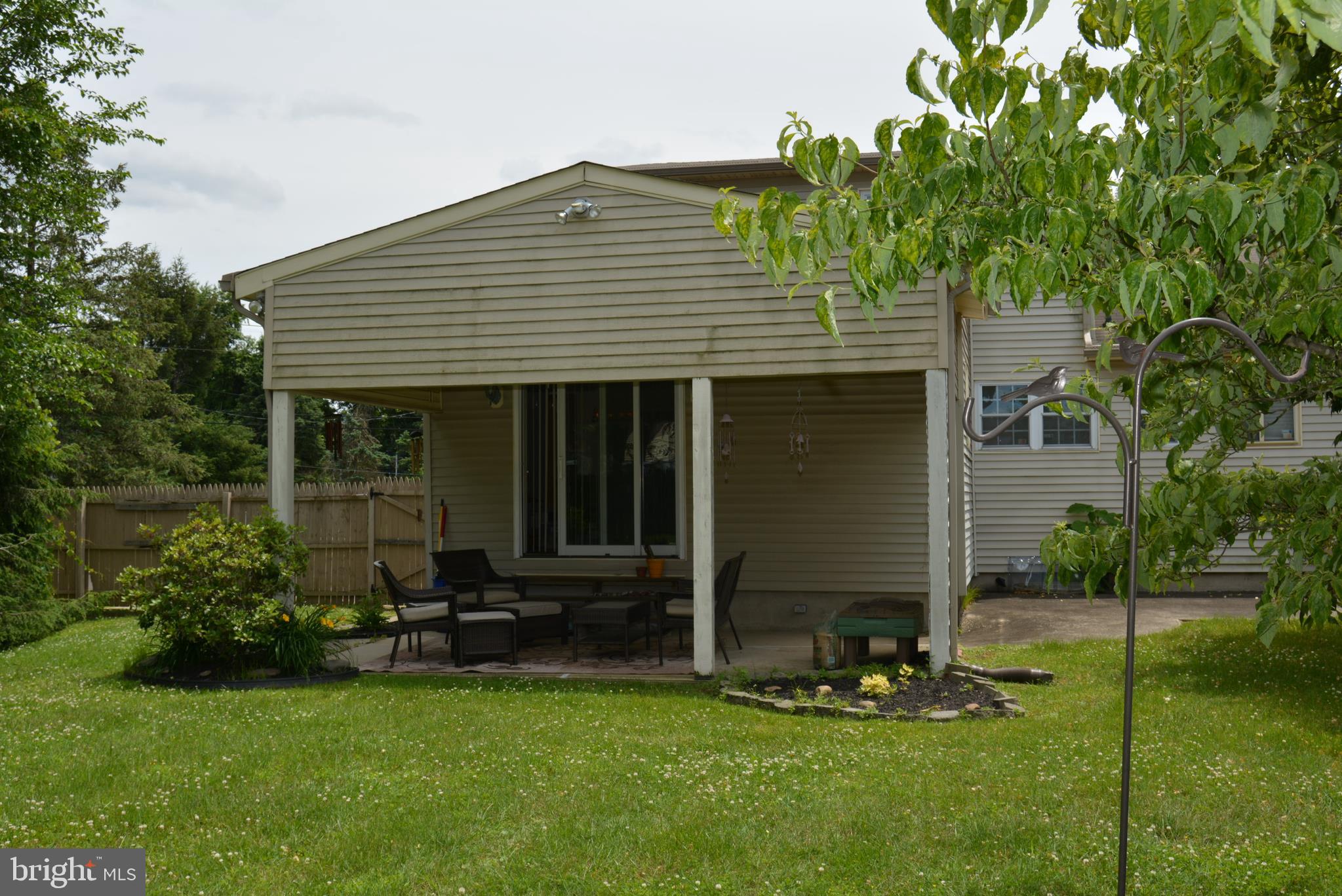 52 Linden Road Burlington, NJ 08016 - Photo 28 of 32 Patio
