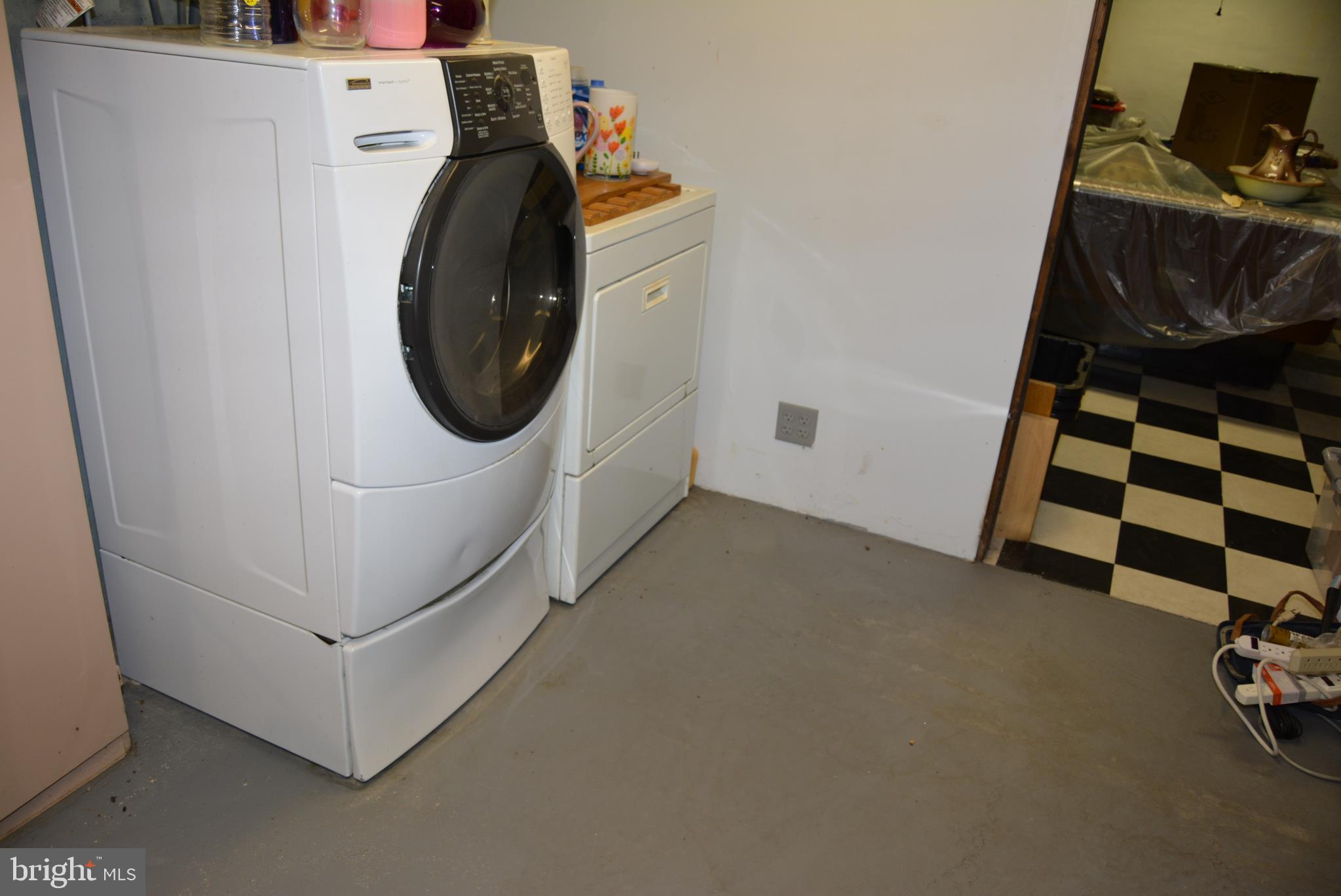 52 Linden Road Burlington, NJ 08016 - Photo 32 of 32 Laundry