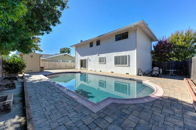 $899,000 | 5031 Jennings Way, Sacramento, CA 95819