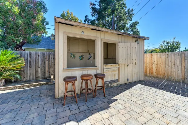 $899,000 | 5031 Jennings Way, Sacramento, CA 95819