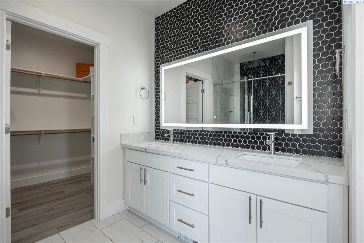 6419 West Richardson Road Pasco, WA 99301 - Photo 18 of 46 Gallery Image 18