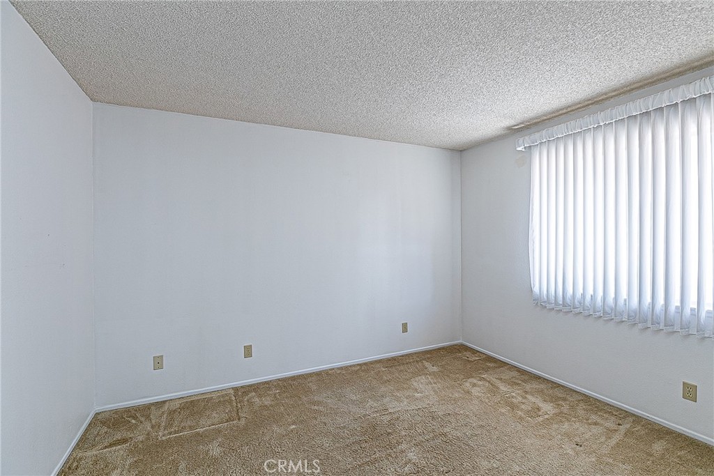 66 Stanford Circle Lompoc, CA 93436 - Photo 16 of 29 an empty room with a window