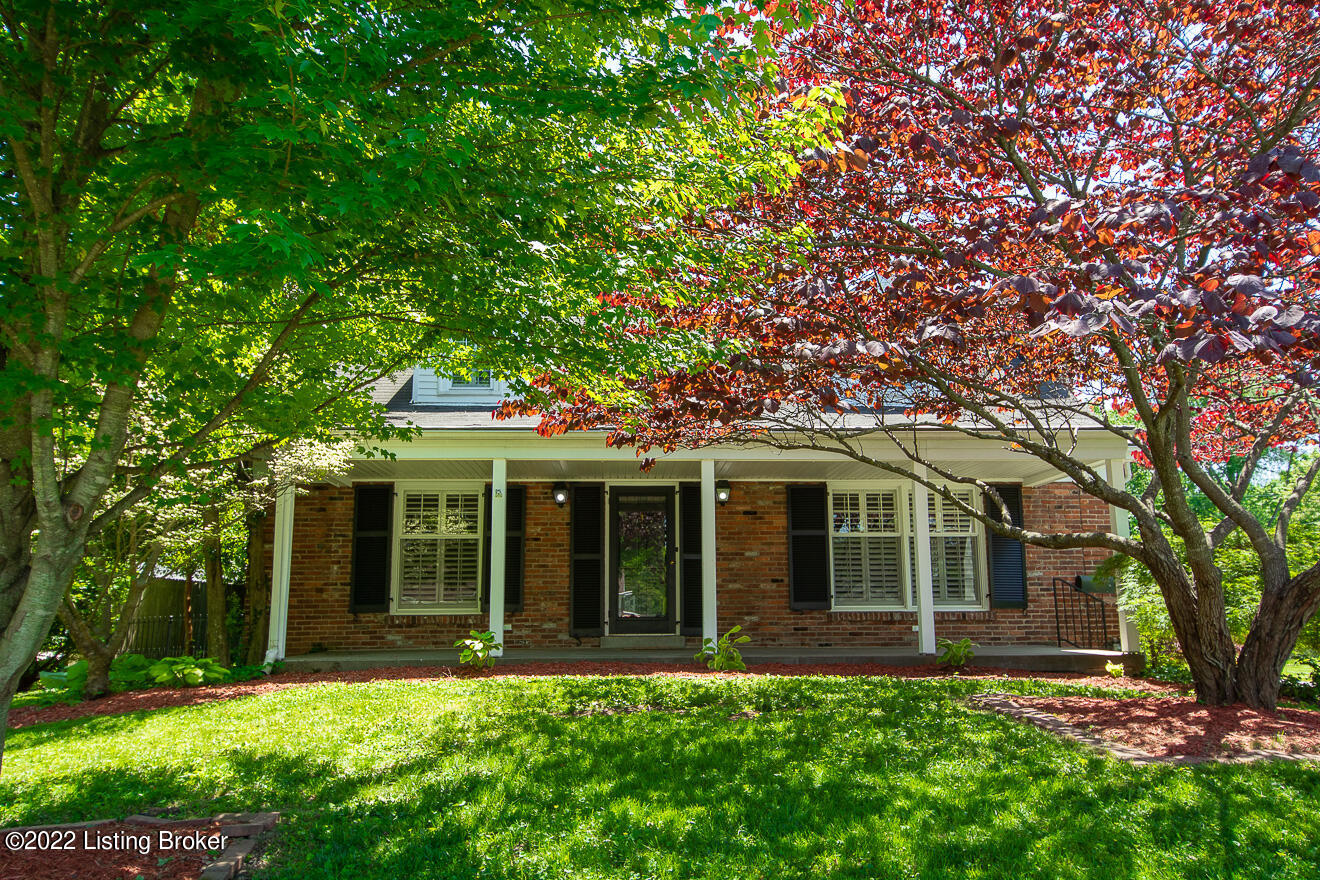 8604 Charing Cross Road Louisville, KY 40222 - Photo 2 of 57 Front of home