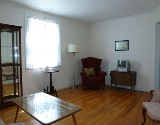 106 Crestmont Road Bangor, ME 04401 - Photo 10 of 19 Living Room.