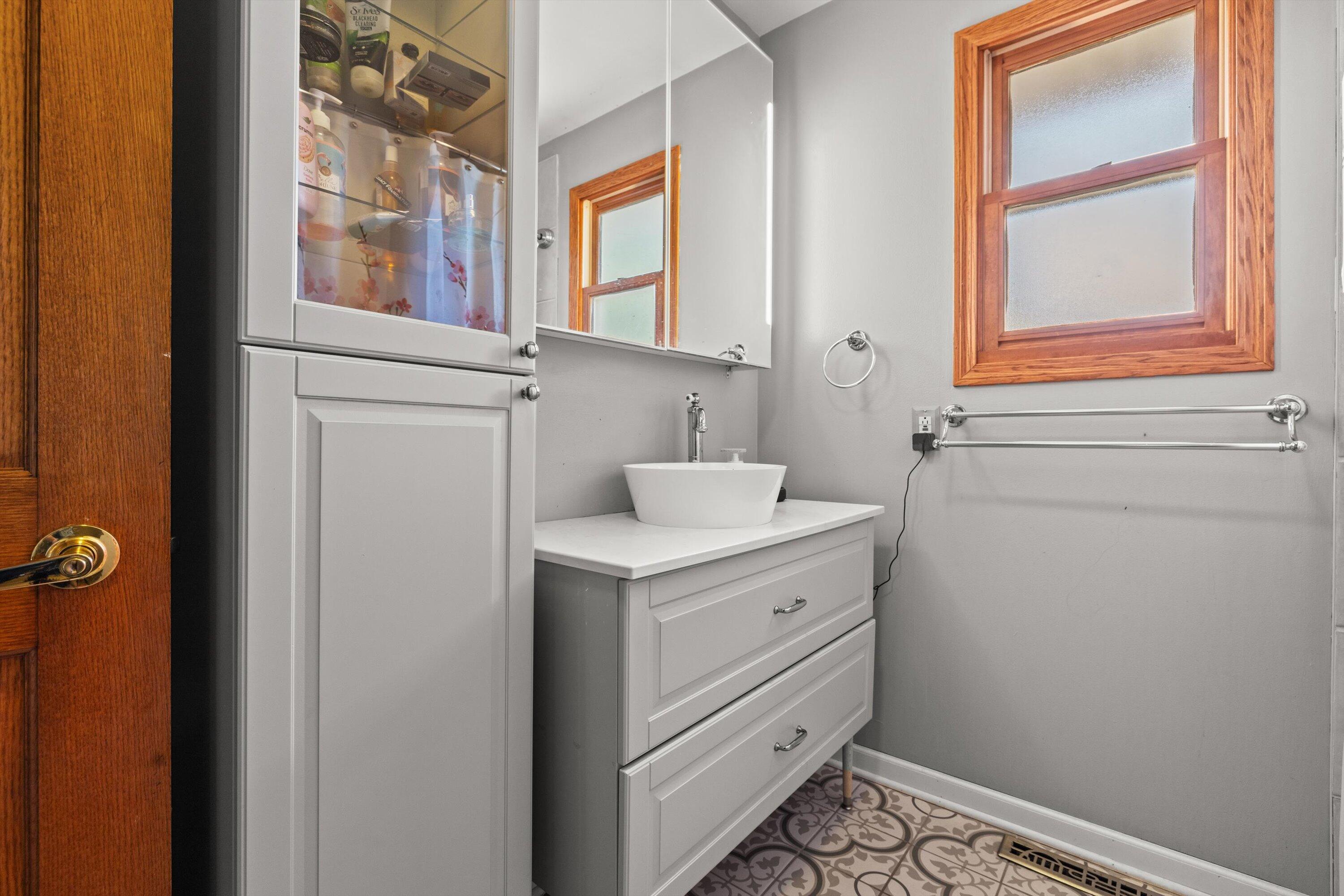 1005 97th Street Pleasant Prairie, WI 53158 - Photo 30 of 50 bathroom