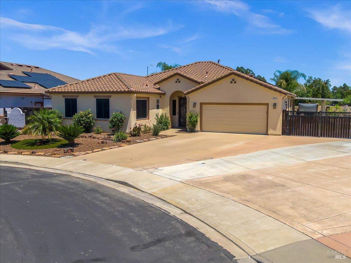 331 Frisbie Circle Vacaville, CA 95688 - Photo 3 of 93