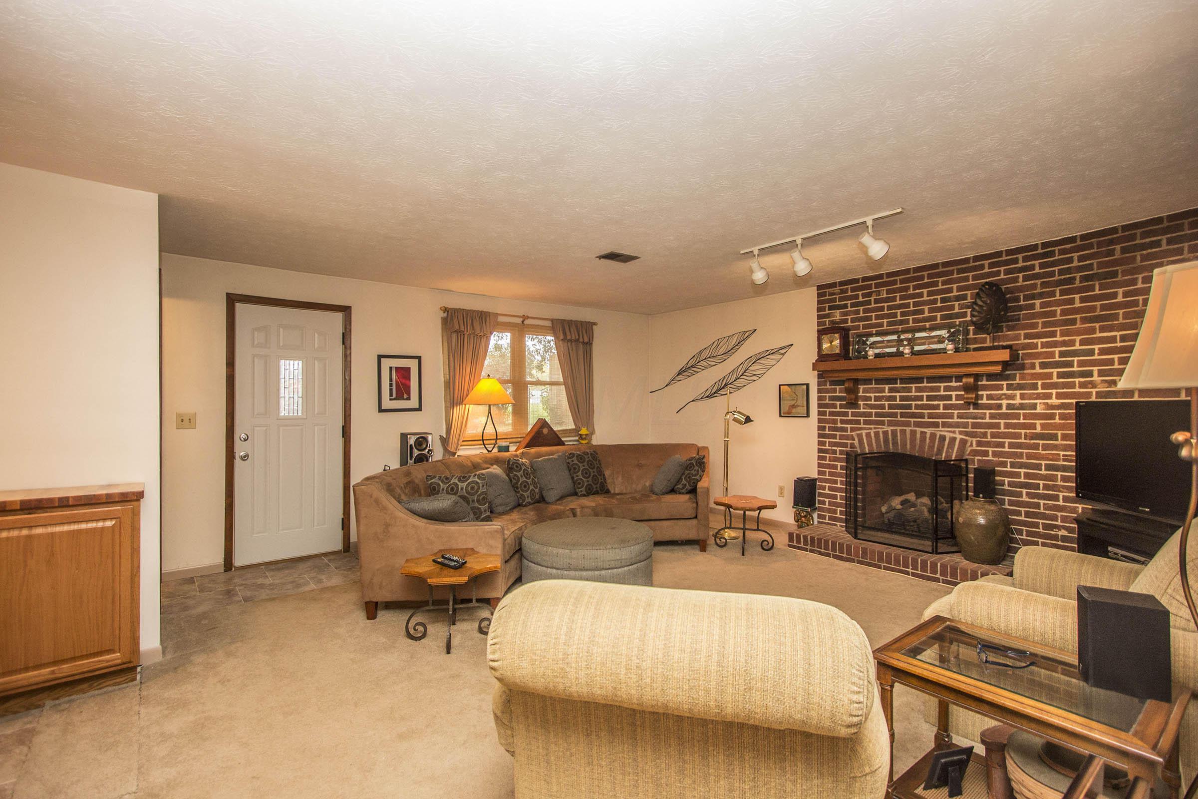 2410 Merbrook Road Columbus, OH 43235 - Photo 23 of 45 Gallery Image 23