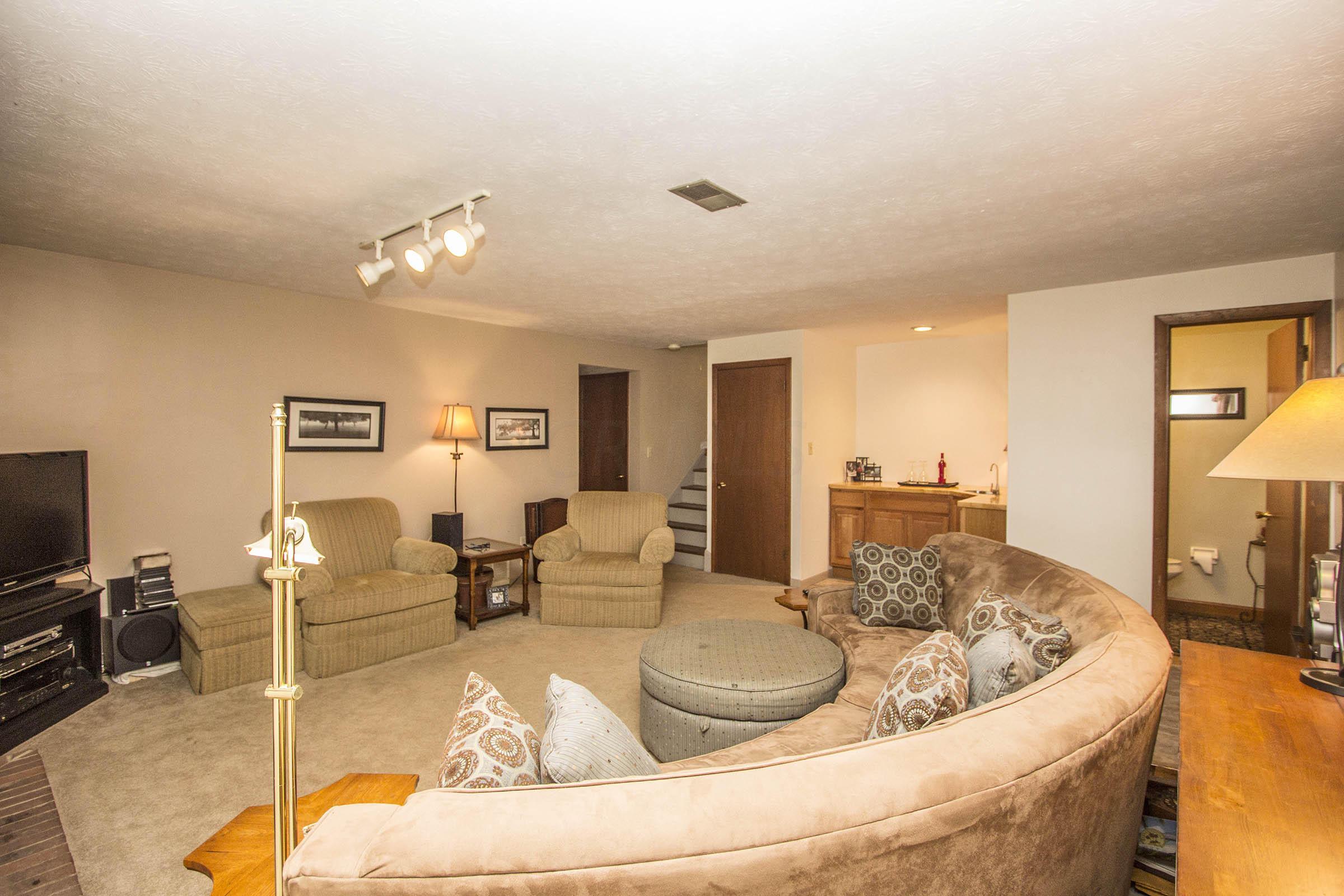 2410 Merbrook Road Columbus, OH 43235 - Photo 26 of 45 Gallery Image 26