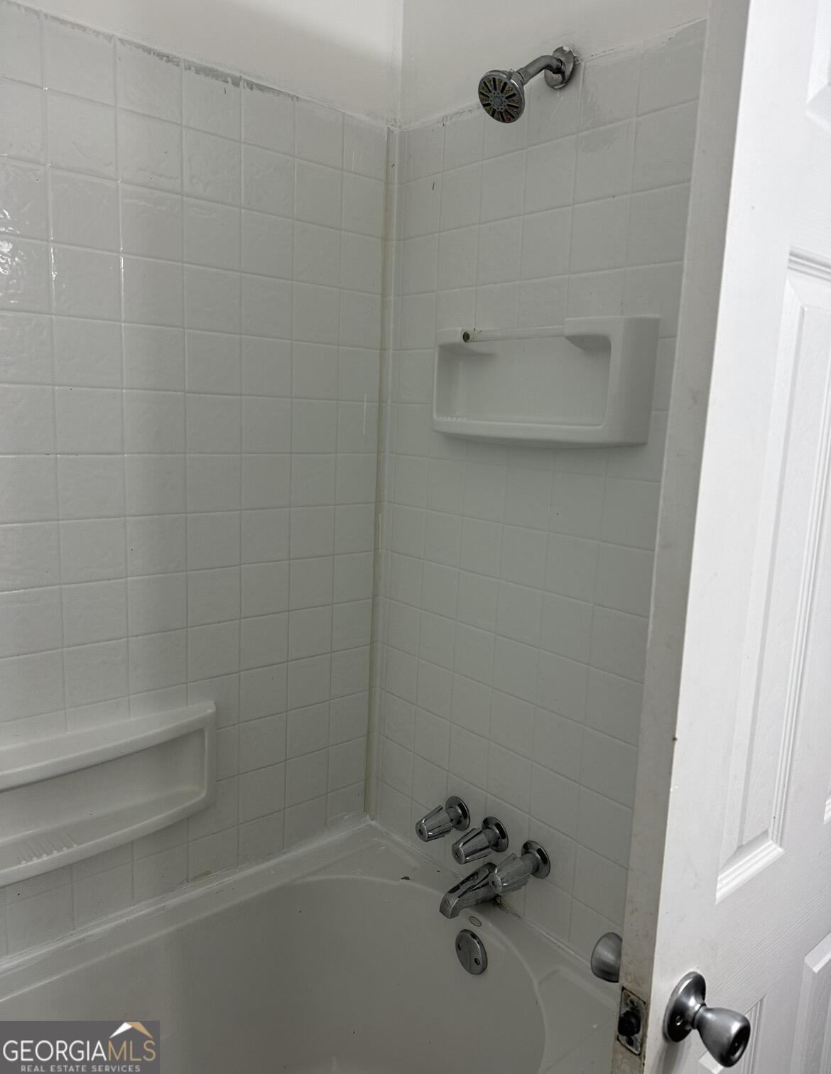 2725 Flintlock Place Austell, GA 30106 - Photo 18 of 28 a bathroom with a sink