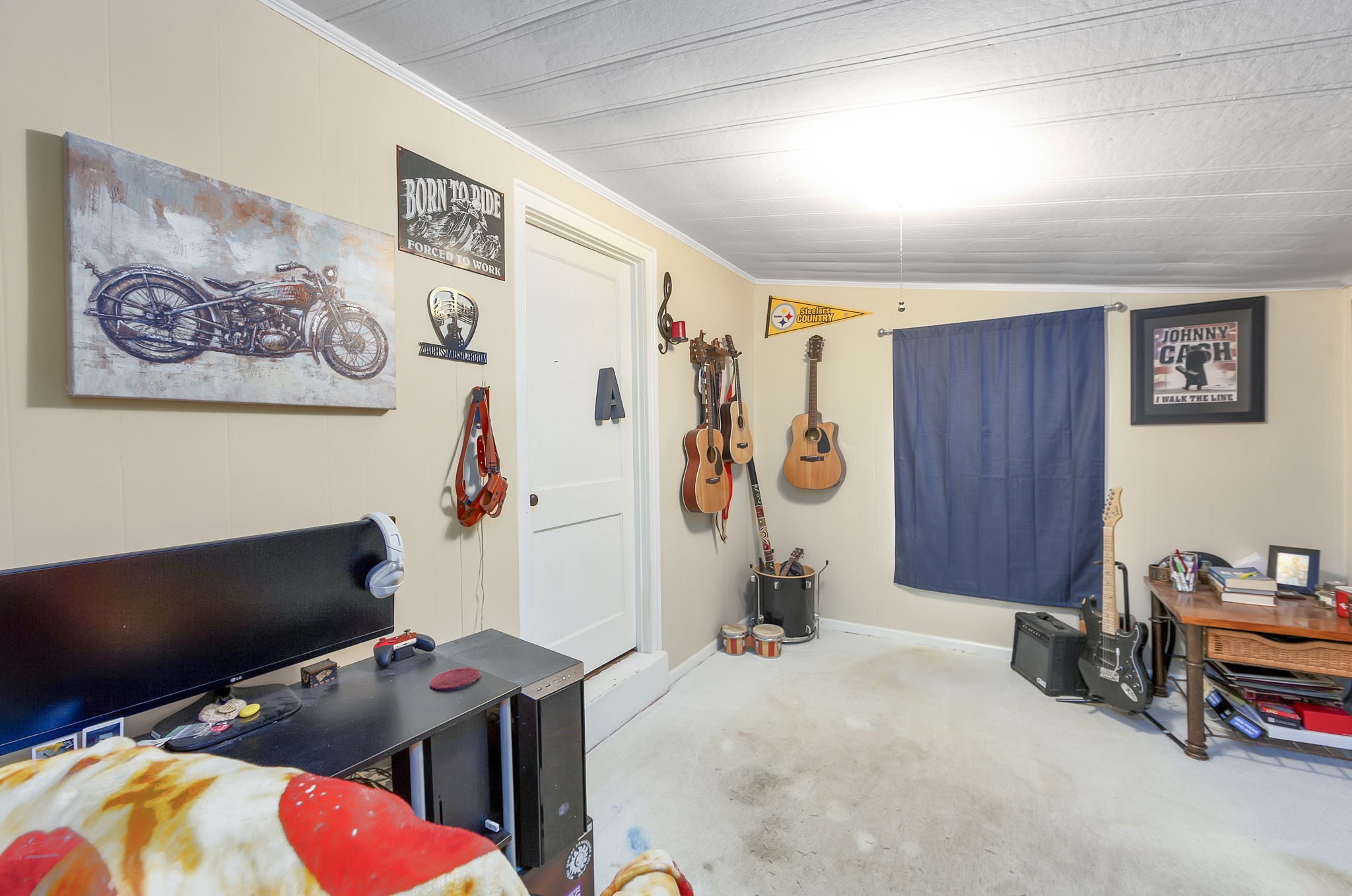 9000 Teague Road Medon, TN 38356 - Photo 15 of 22 a bedroom with furniture and a fan