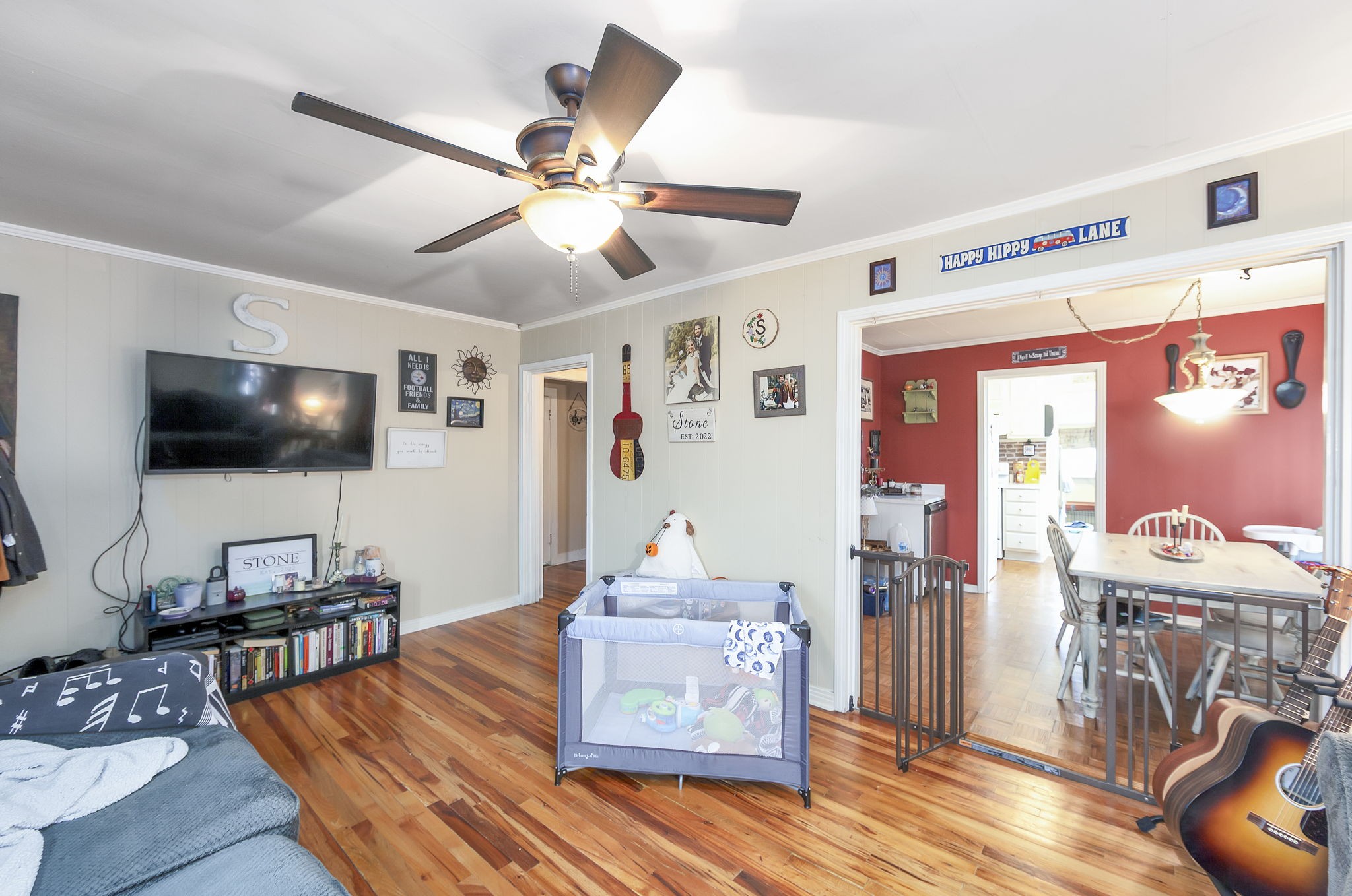 9000 Teague Road Medon, TN 38356 - Photo 5 of 22 a living room with furniture and a flat screen tv