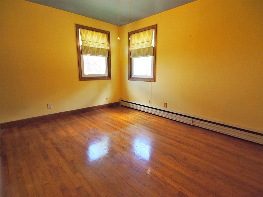 26 Worcester Road Townsend, MA 01469 - Photo 9 of 25 Gallery Image 9