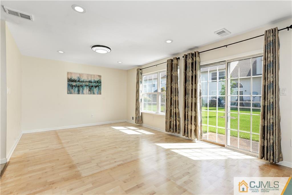 236 Nebula Road Piscataway, NJ 08854 - Photo 8 of 25 Gallery Image 8
