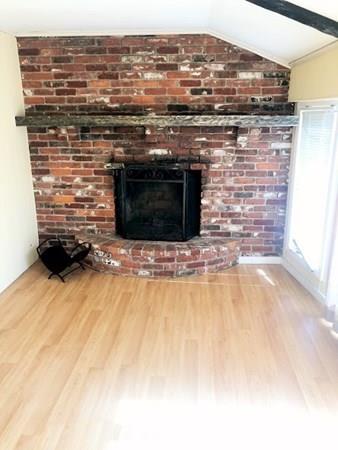 69 Rimmon Avenue Springfield, MA 01107 - Photo 13 of 23