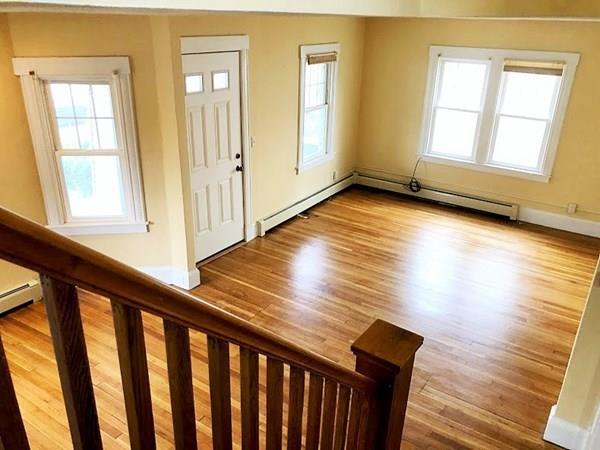69 Rimmon Avenue Springfield, MA 01107 - Photo 7 of 23