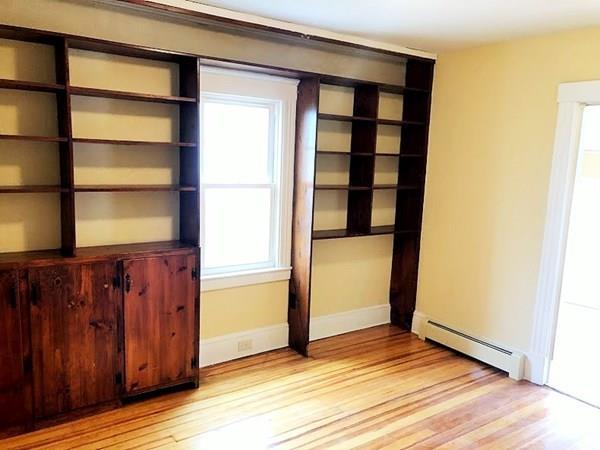 69 Rimmon Avenue Springfield, MA 01107 - Photo 9 of 23