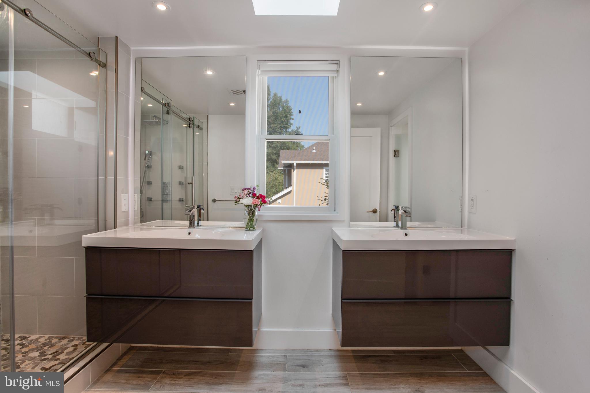 3339 Military Road Northwest Washington, DC 20015 - Photo 39 of 69 Main Bathroom